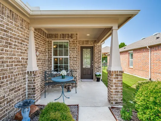Property Slideshow image 2 of 30 | 2479 honeybee ln, Frisco, TX, 75036