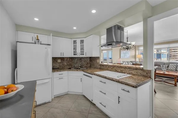 Property Slideshow image 3 of 25 | 3233 ne 34th st 1112a, Fort Lauderdale, FL, 33308