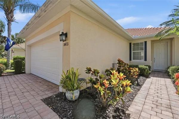 Property Slideshow image 2 of 33 | 8433 karina ct, Naples, FL, 34114