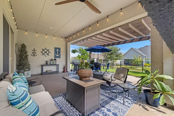 Property Slideshow image 2 of 40 | 9604 siltstone dr, Denton, TX, 76207