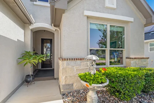 Property Slideshow image 3 of 40 | 9604 siltstone dr, Denton, TX, 76207