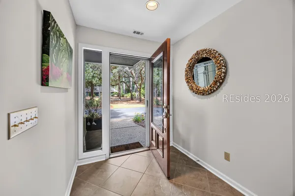 Property Slideshow image 3 of 88 | 9 water thrush pl, Hilton Head Island, SC, 29926