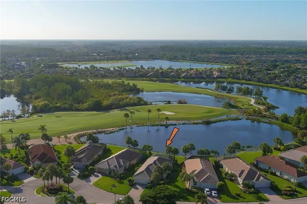 Property Slideshow image 3 of 35 | 10083 oakhurst way, Fort Myers, FL, 33913