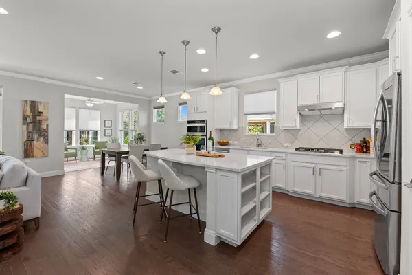 Property Slideshow image 2 of 40 | 215 hanging star ln, Georgetown, TX, 78633