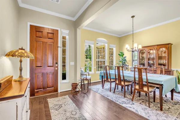 Property Slideshow image 3 of 38 | 6032 calypso ct, Conroe, TX, 77304