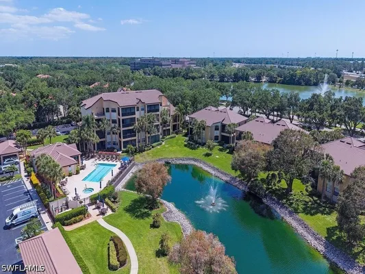 Property Slideshow image 3 of 15 | 160 160 vintage cir, Naples, FL, 34119