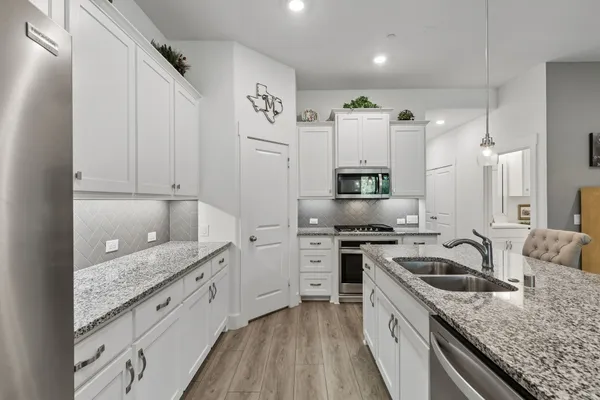 Property Slideshow image 3 of 30 | 3931 marigold ln, Prosper, TX, 75078