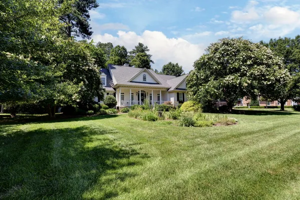 Property Slideshow image 2 of 31 | 2901 thomas smith ln, Williamsburg, VA, 23185