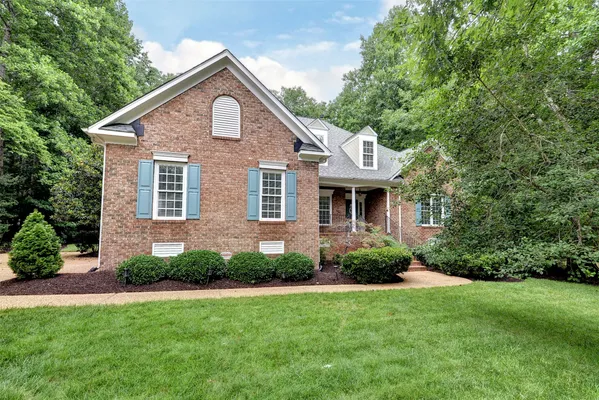 Property Slideshow image 2 of 41 | 140 southern hls, Williamsburg, VA, 23188