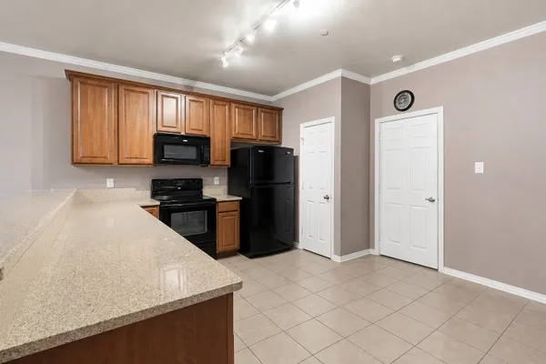 Property Slideshow image 2 of 13 | 3075 willow grove blvd 403, Mckinney, TX, 75070