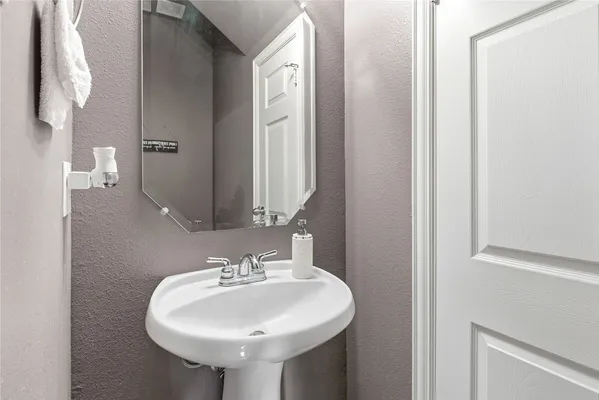 Property Slideshow image 3 of 13 | 3075 willow grove blvd 403, Mckinney, TX, 75070