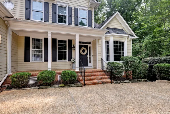 Property Slideshow image 2 of 35 | 117 ainsdale, Williamsburg, VA, 23188