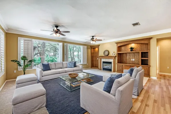 Property Slideshow image 3 of 24 | 156 great frontier dr, Georgetown, TX, 78633