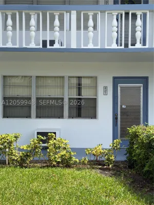 Property Slideshow image 2 of 18 | 421 tilford t 421, Deerfield Beach, FL, 33442