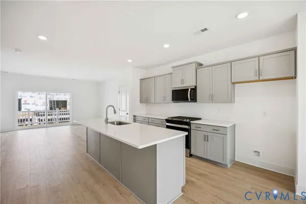 Property Slideshow image 2 of 22 | 15319 oasis sun way, Midlothian, VA, 23112