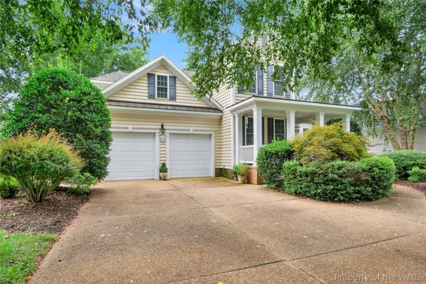 Property Slideshow image 3 of 51 | 147 nottinghamshire, Williamsburg, VA, 23188