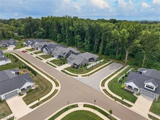 Property Slideshow image 2 of 44 | 2060 hawthorn ct, Green, OH, 44720