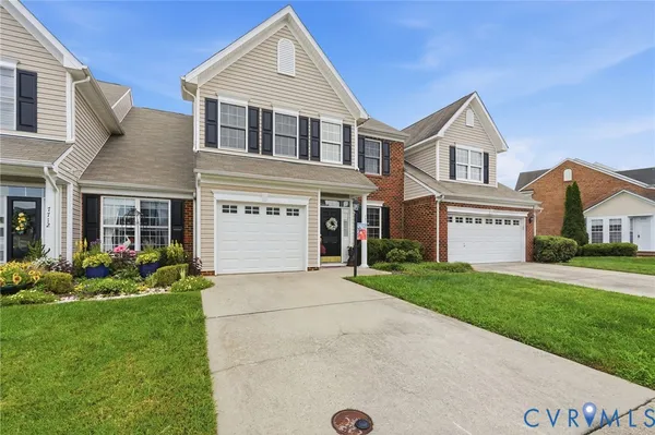 Property Slideshow image 3 of 54 | 7716 marshall arch dr, Mechanicsville, VA, 23111