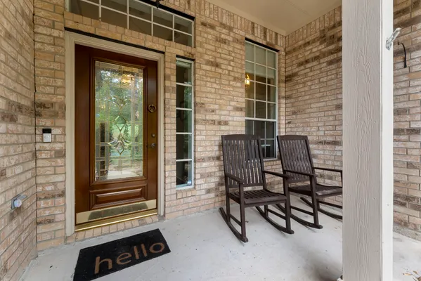 Property Slideshow image 3 of 35 | 74 shannon green ct, The Woodlands, TX, 77384
