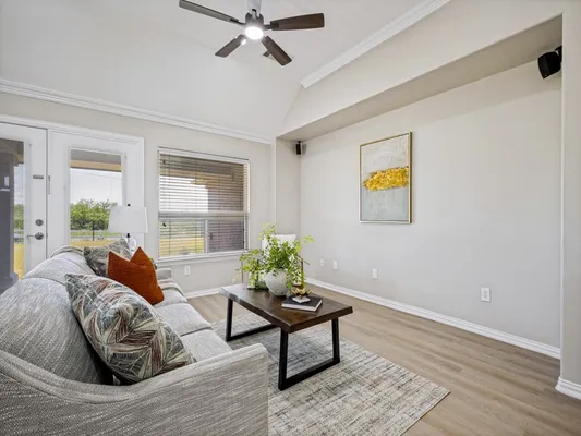 Property Slideshow image 3 of 25 | 11217 southerland dr, Denton, TX, 76207