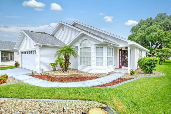 Property Slideshow image 3 of 48 | 3231 e pebble creek dr, Avon Park, FL, 33825