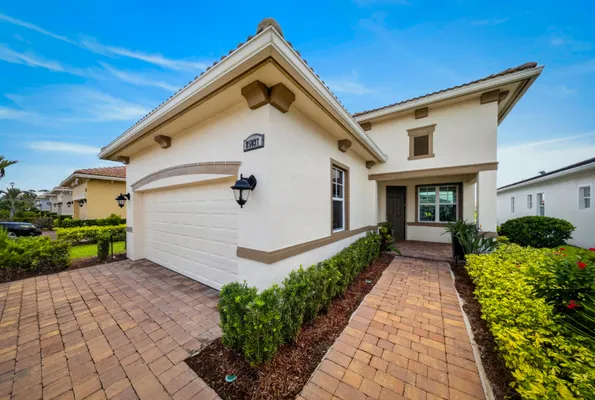 Property Slideshow image 2 of 49 | 25037 sw alberti way, ,, FL, 34986
