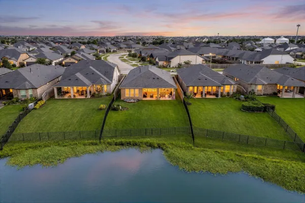 Property Slideshow image 2 of 39 | 29102 rustic orchard ln, Fulshear, TX, 77441