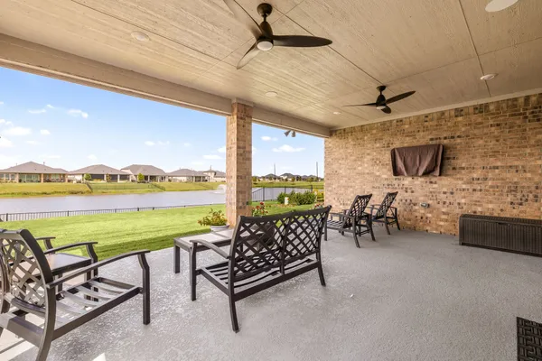 Property Slideshow image 3 of 39 | 29102 rustic orchard ln, Fulshear, TX, 77441