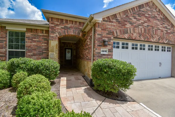 Property Slideshow image 2 of 21 | 2819 button bush dr, Richmond, TX, 77469