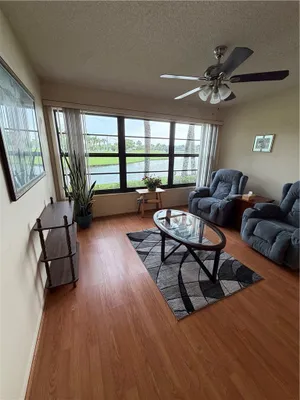 Property Slideshow image 3 of 20 | 46 plantation dr 101, Vero Beach, FL, 32966