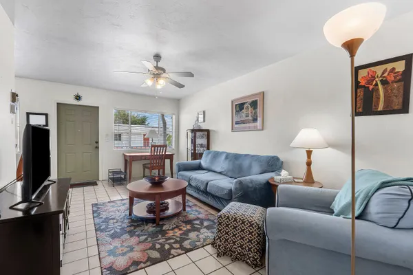 Property Slideshow image 3 of 37 | 3160 lake osborne dr 6  206, ,, FL, 33461