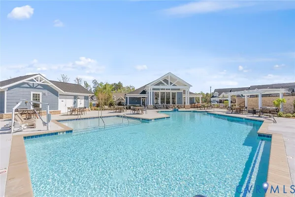 Property Slideshow image 2 of 28 | 16418 creekstone point ave, Chesterfield, VA, 23120