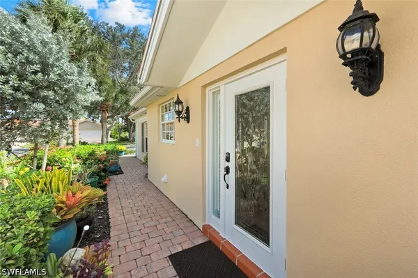Property Slideshow image 2 of 50 | 5425 guadeloupe way, Naples, FL, 34119