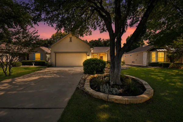 Property Slideshow image 2 of 40 | 116 harness ln, Georgetown, TX, 78633