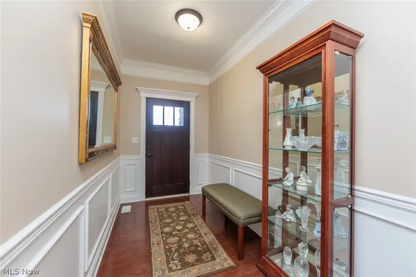 Property Slideshow image 2 of 44 | 978 cangemi ct, Macedonia, OH, 44056