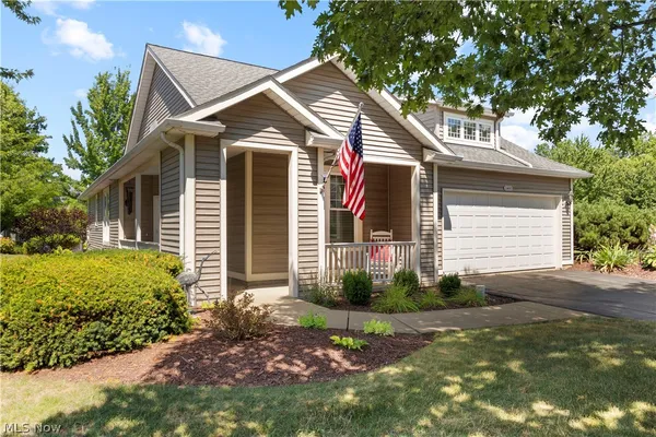 Property Slideshow image 2 of 36 | 2400 worthington pl, Avon, OH, 44011