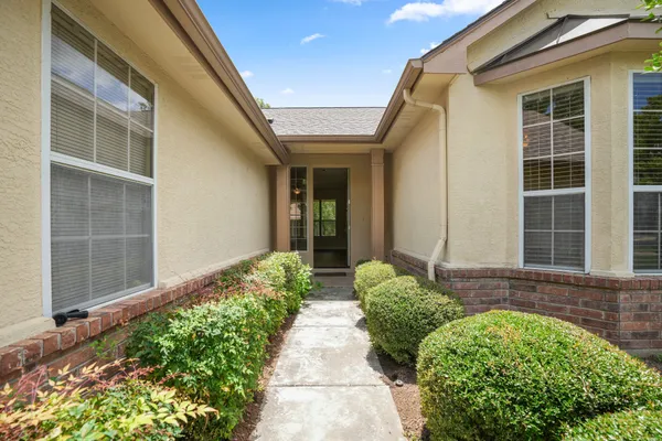 Property Slideshow image 3 of 24 | 111 bass st, Georgetown, TX, 78633