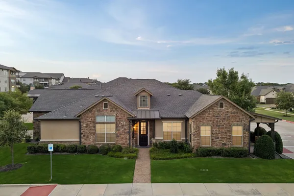 Property Slideshow image 2 of 36 | 441 watermere dr, Southlake, TX, 76092