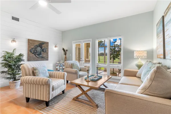 Property Slideshow image 3 of 34 | 5040 harmony cir 107, Vero Beach, FL, 32967
