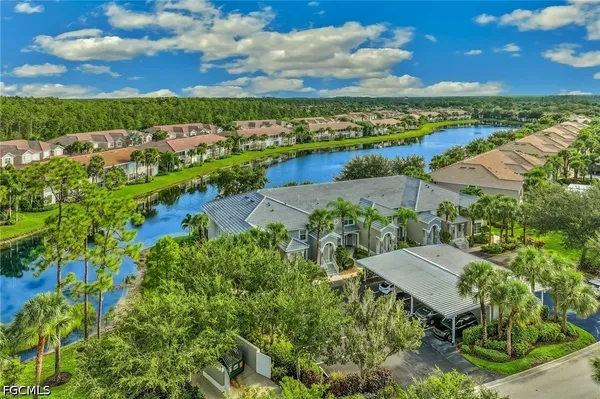 Property Slideshow image 2 of 25 | 10134 colonial country club blvd 904, Fort Myers, FL, 33913