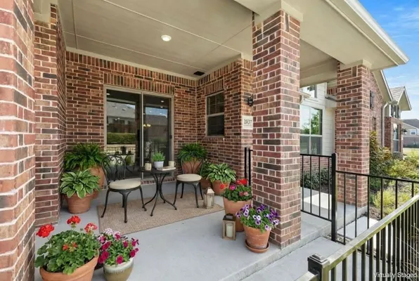 Property Slideshow image 2 of 22 | 2810 applewood way, Wylie, TX, 75098