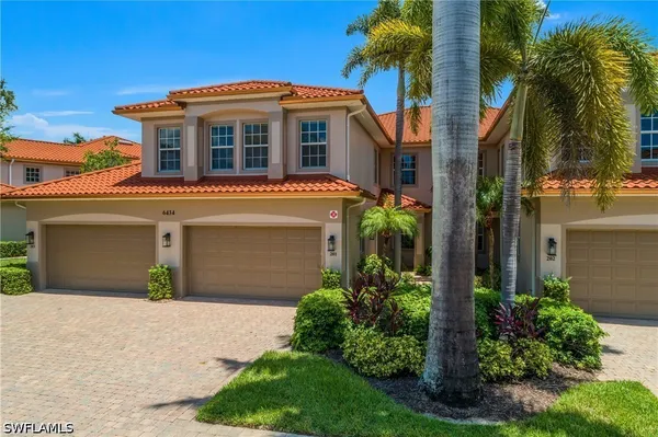 Property Slideshow image 2 of 36 | 6434 legacy cir 401, Naples, FL, 34113