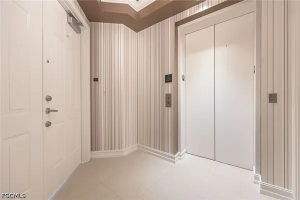 Property Slideshow image 2 of 46 | 14270 royal harbour ct 323, Fort Myers, FL, 33908