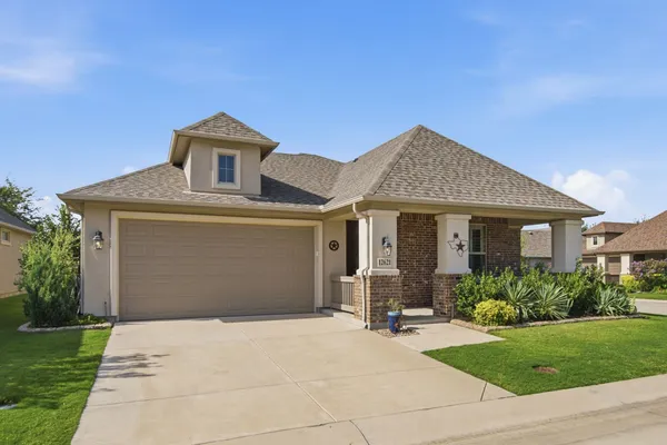 Property Slideshow image 2 of 30 | 12621 gritstone dr, Denton, TX, 76207