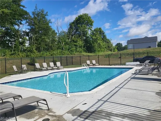 Property Slideshow image 2 of 10 | 4304 evergreen ct, North Canton, OH, 44720