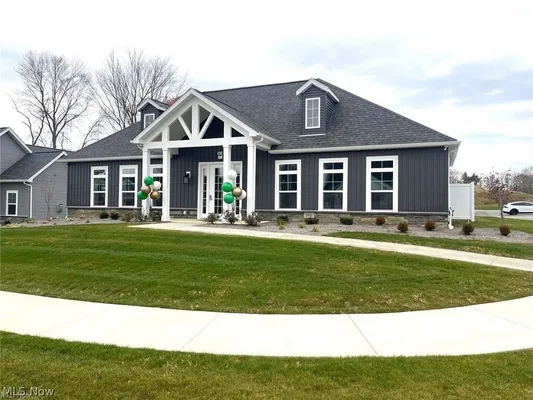 Property Slideshow image 3 of 10 | 4304 evergreen ct, North Canton, OH, 44720