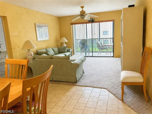 Property Slideshow image 2 of 12 | 11220 caravel cir 203, Fort Myers, FL, 33908