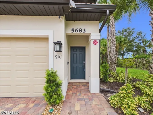 Property Slideshow image 3 of 38 | 5683 mayflower way 901, Naples, FL, 34142