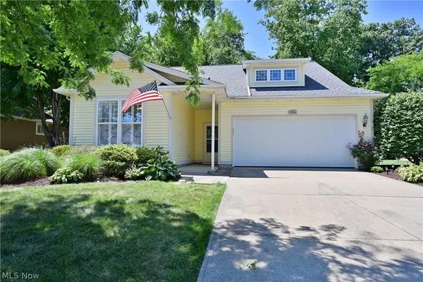 Property Slideshow image 2 of 42 | 1936 pembrooke ln, Avon, OH, 44011