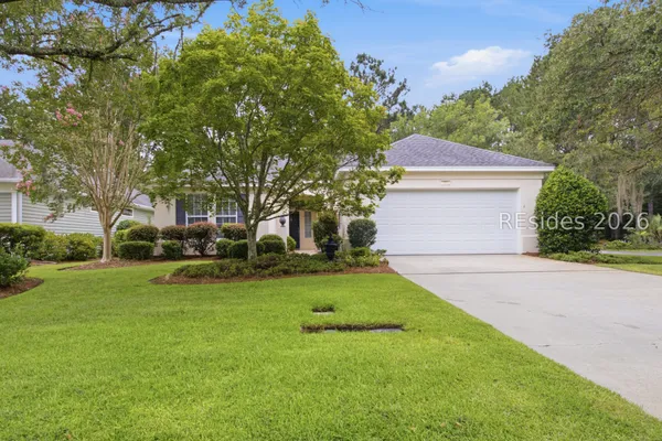 Property Slideshow image 2 of 31 | 35 hampton cir, Bluffton, SC, 29909